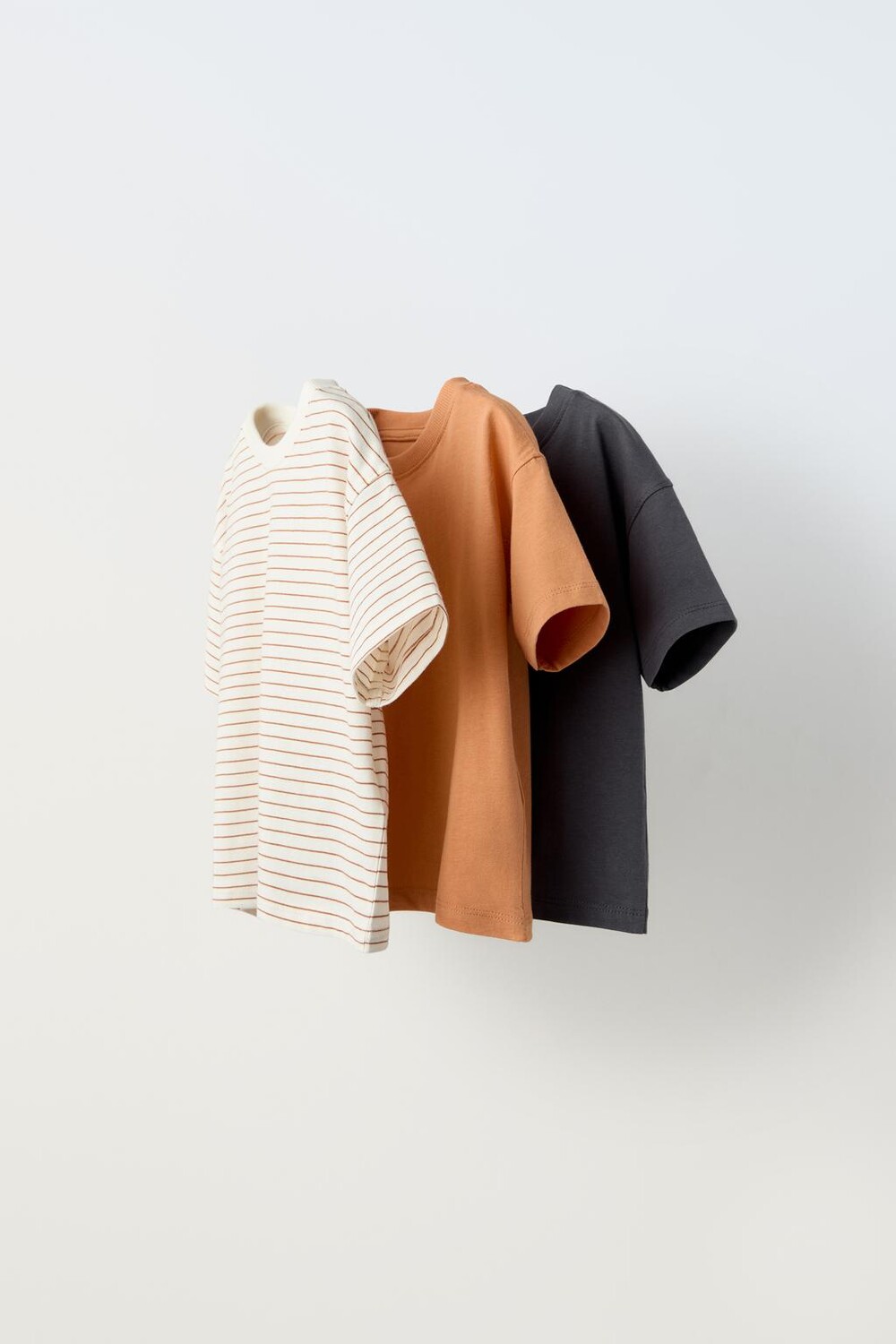 

Упаковка из 3 полосатых футболок ZARA, красновато-коричневый