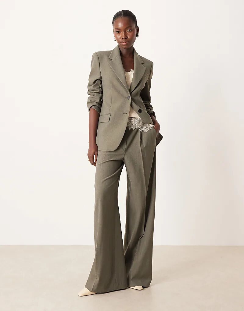 

Свободные брюки Mango Napoli со складками спереди зеленого цвета