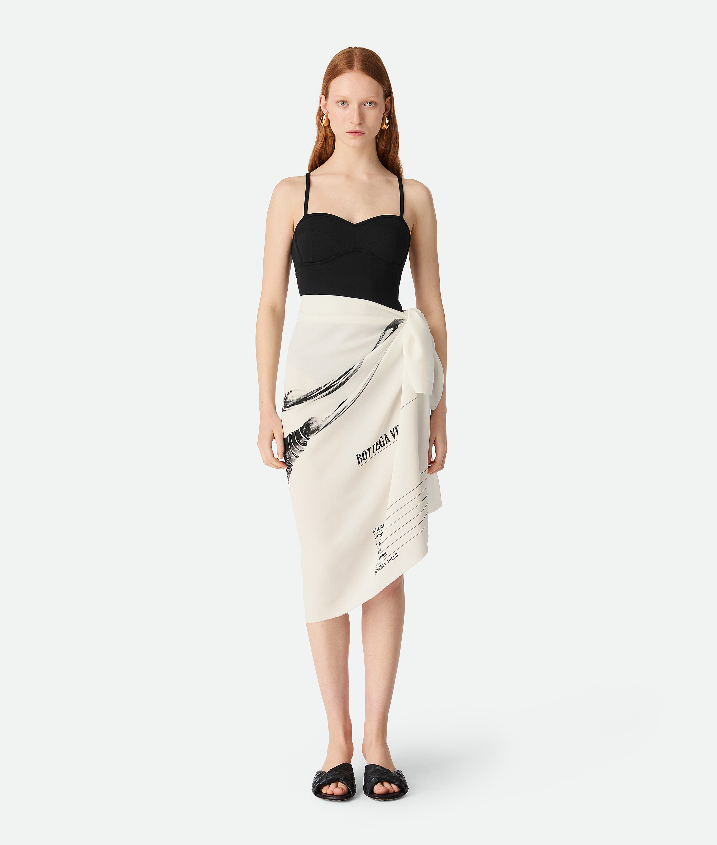 Silk twill printed foulard BOTTEGA VENETA, мел/черный — фото 3