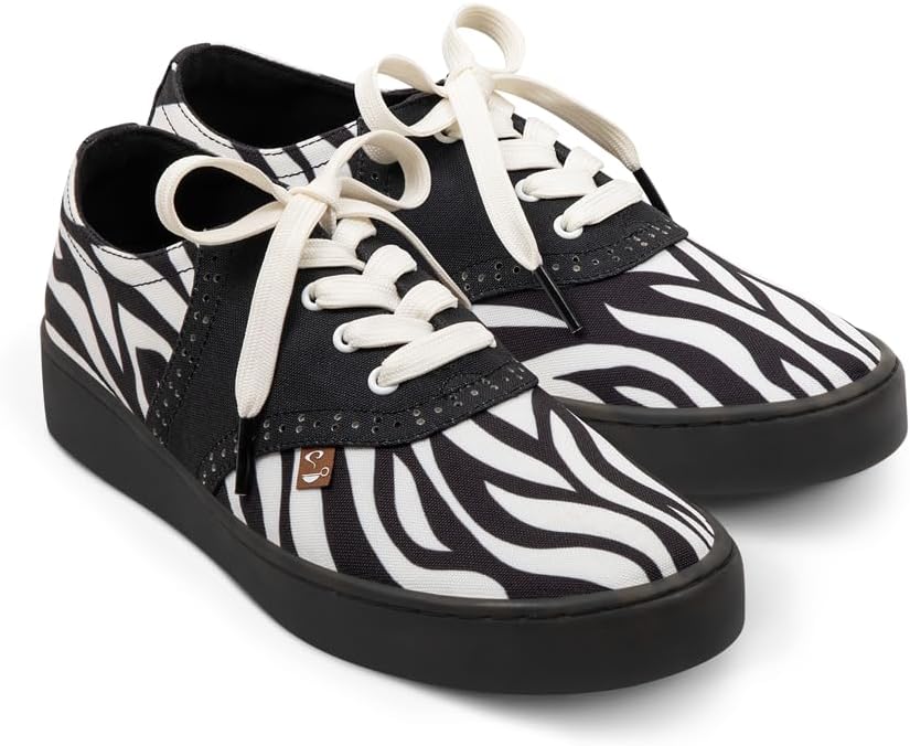 

Повседневные кроссовки унисекс Hot Chocolate Design Chocolaticas, Saddle Zebra