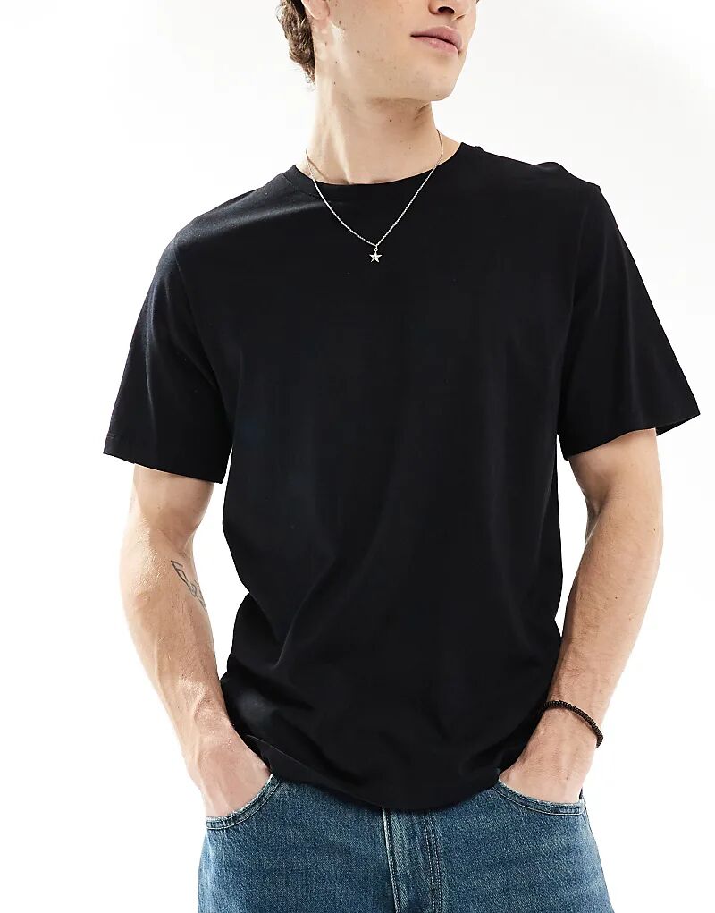 

Упаковка из 5 облегающих футболок белого, черного и темно-синего цветов Jack & Jones