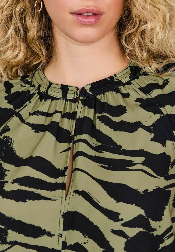 Блузка с длинными рукавами и v-образным вырезом Next, Khaki Green Animal Print — фото 2