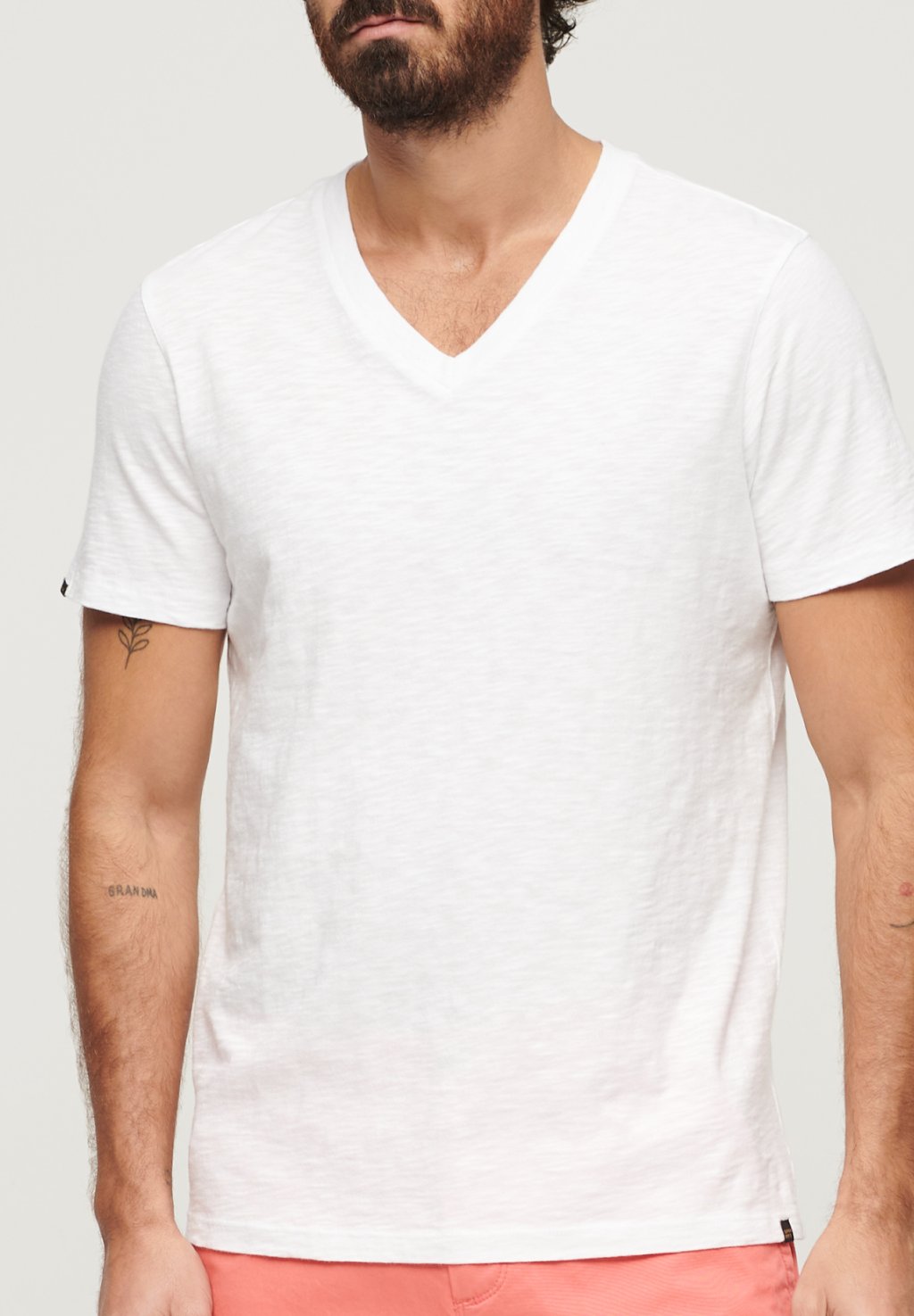 

Базовая футболка V-NECK SLUB SHORT SLEEVE Superdry, белый