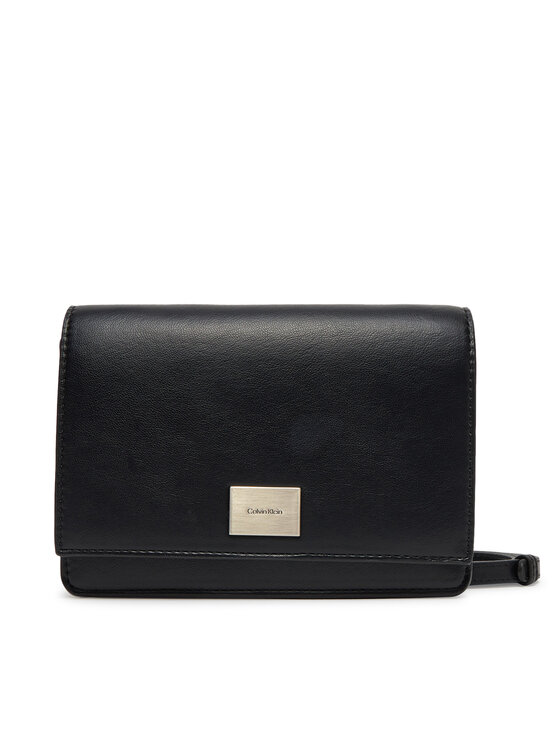 

Сумочка Hardware Flap Crossbody K60K612967 Calvin Klein, черный