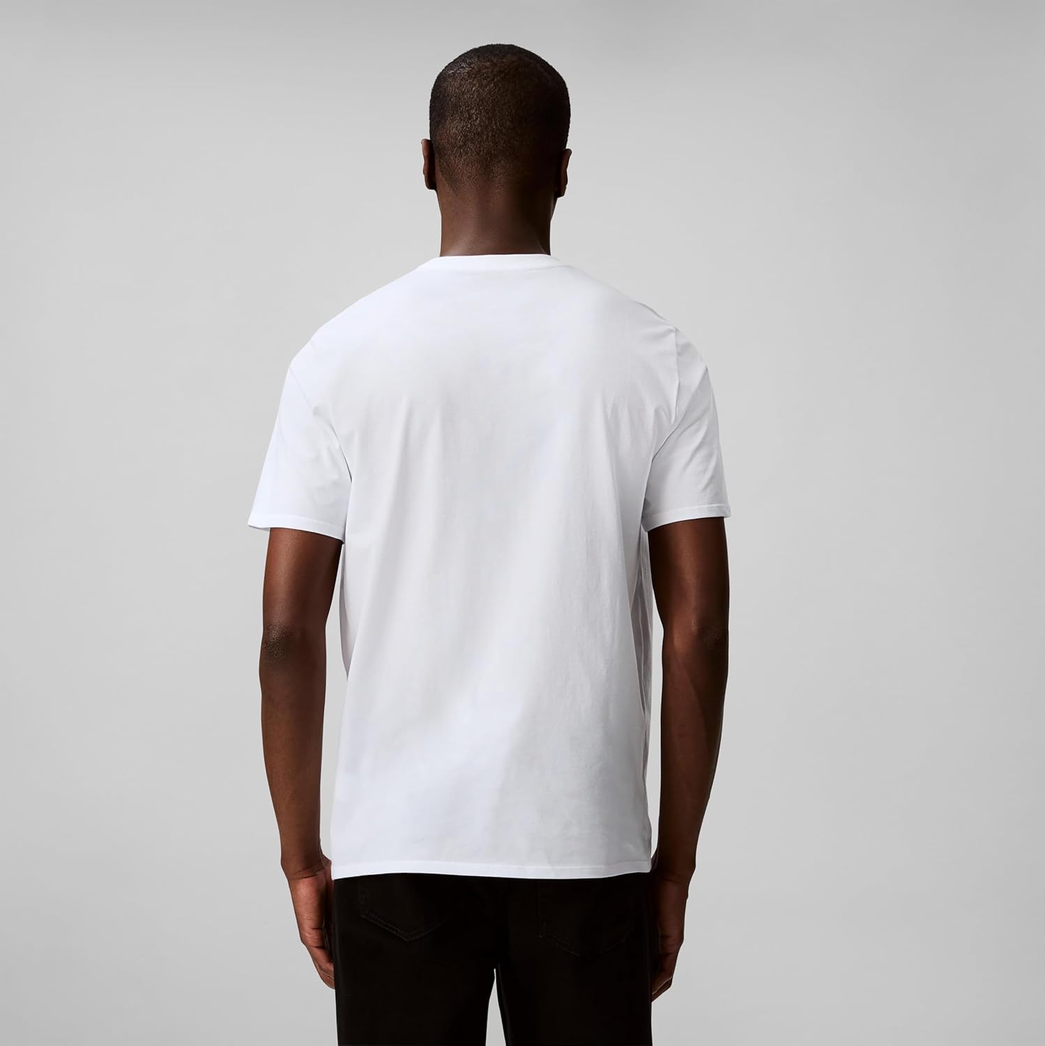 Мужская футболка Calvin Klein свободного кроя с круглым вырезом и логотипом CK, Brilliant White — фото 2