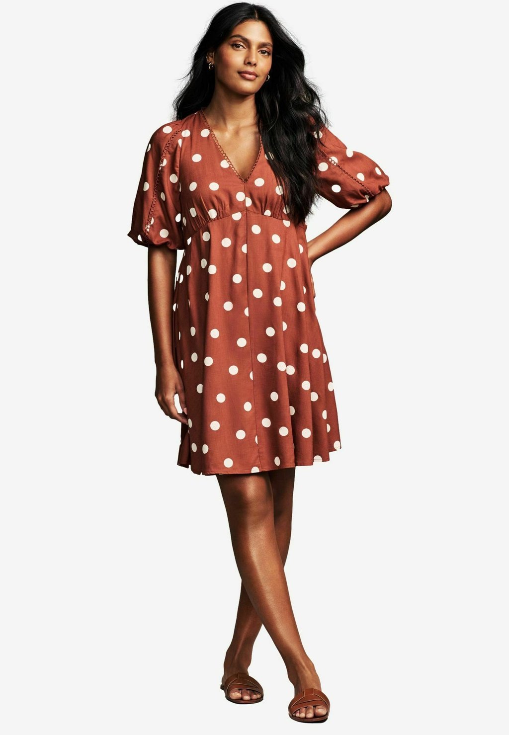 

Повседневное платье REGULAR FIT - BUBBLE SLEEVE LACE TRIM Laura Ashley, коричневый