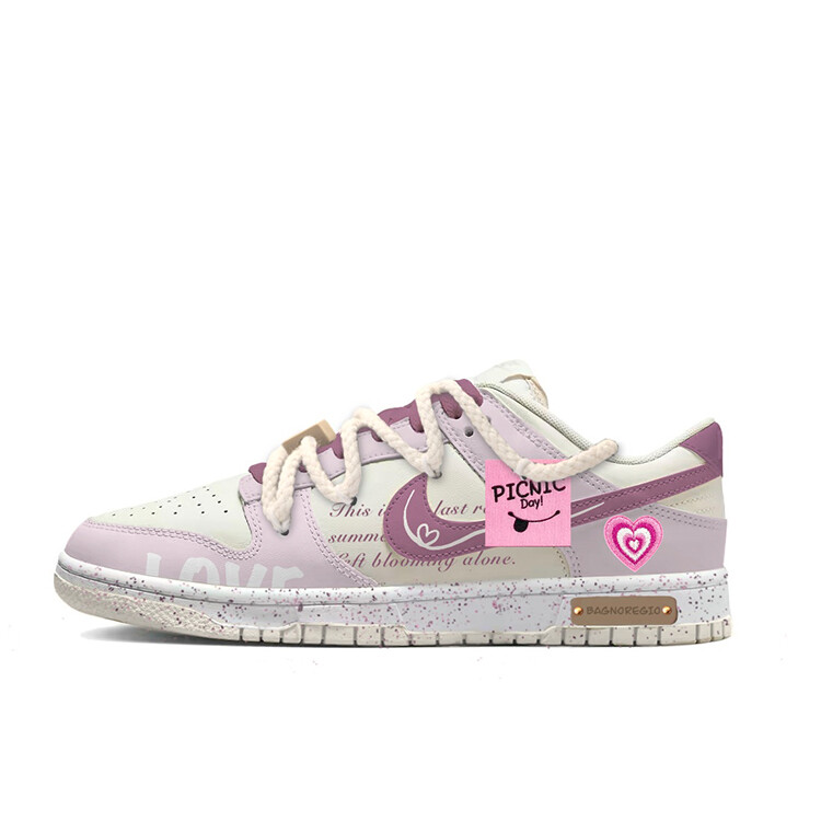 

Женские кроссовки для скейтбординга Nike Dunk, White/Pink