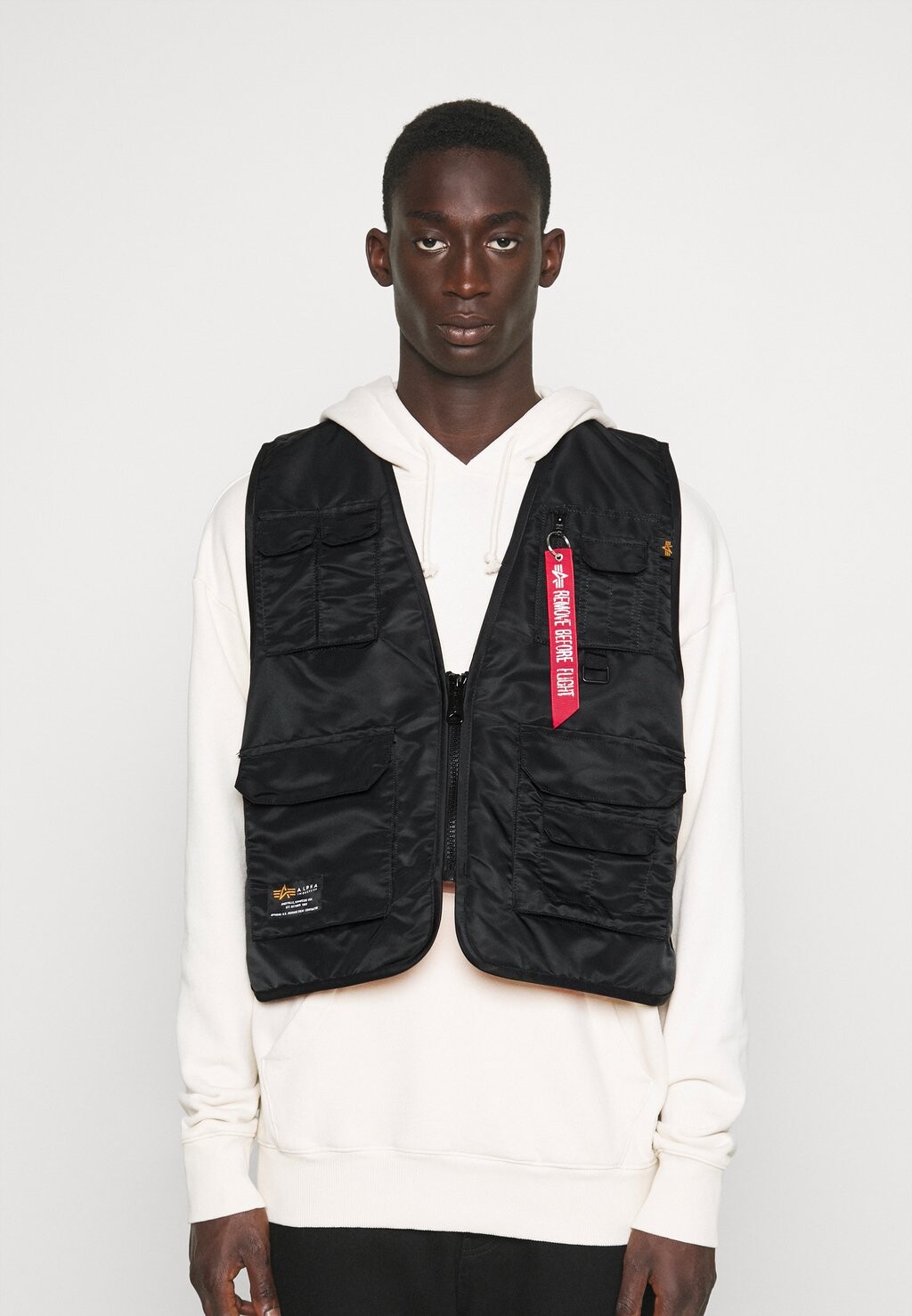 

Жилет Alpha Industries ЖИЛЕТ UTILITY, черный
