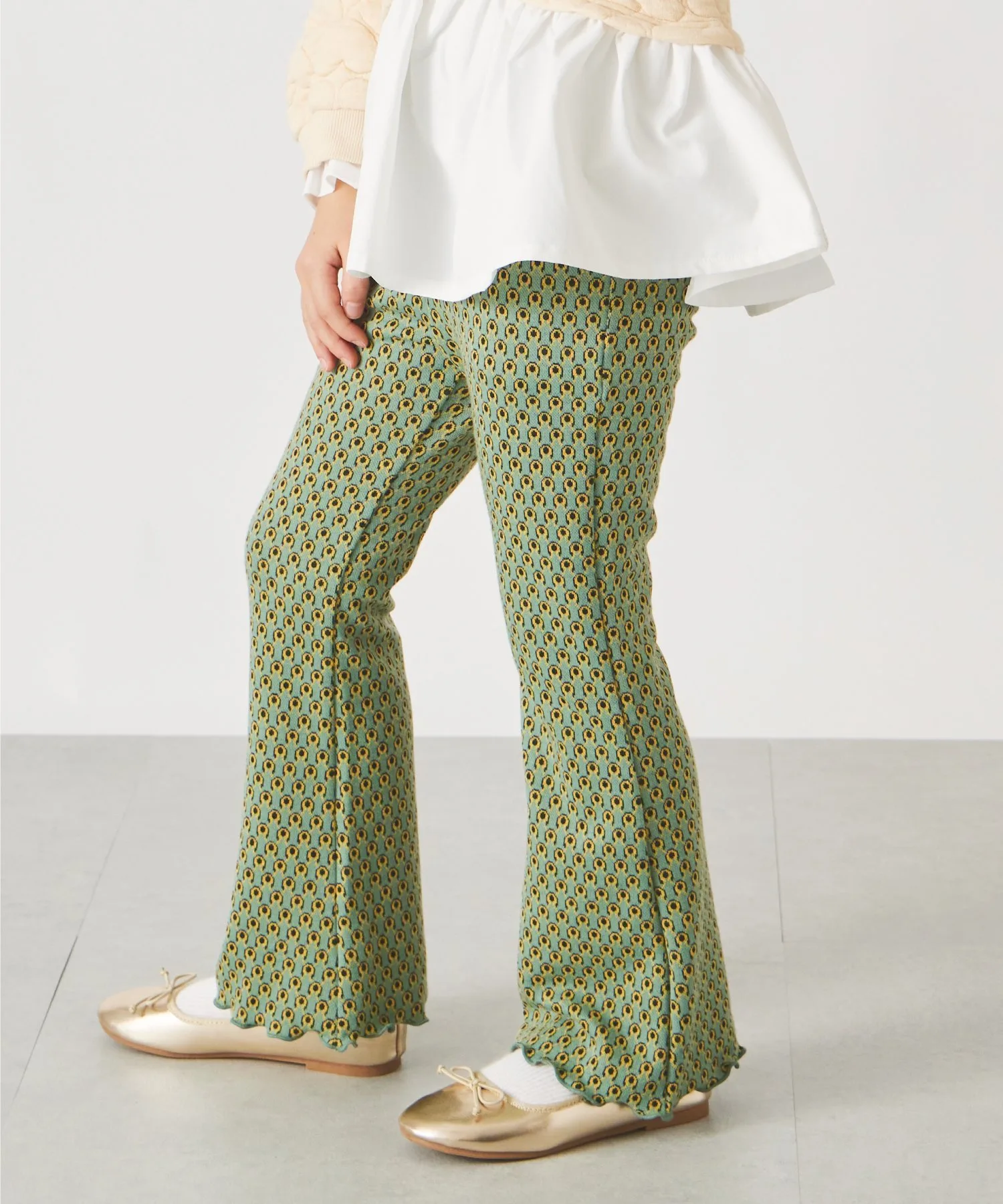 Расклешенные брюки из жаккардовой ткани по всей поверхности Ever Closet, green