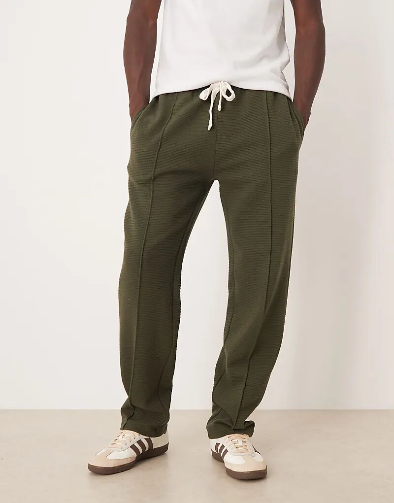 

Брюки-джоггеры прямого кроя ASOS DESIGN с защипами в рубчик цвета хаки