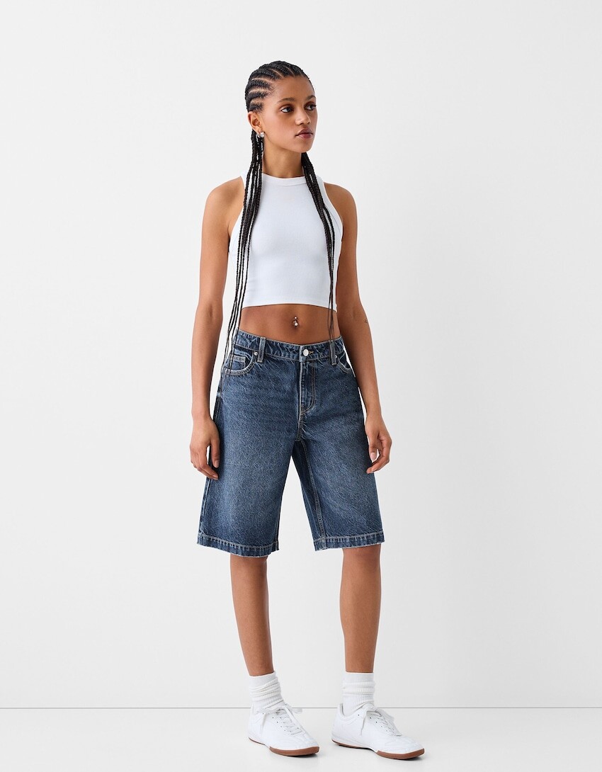 

Мешковатые джинсовые шорты-бермуды Bershka, синий