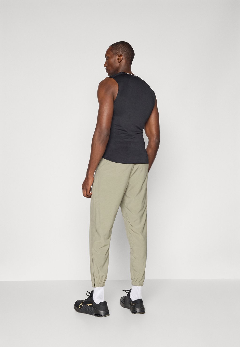 Спортивные штаны FORM PANT Nike Performance, хаки — фото 3