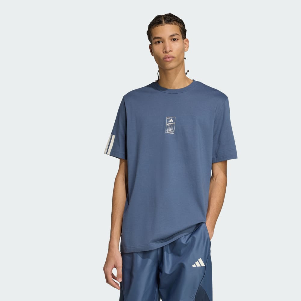 

Футболка Adidas Stadium Ticket Loose Graphic Tee, цвет Preloved Ink