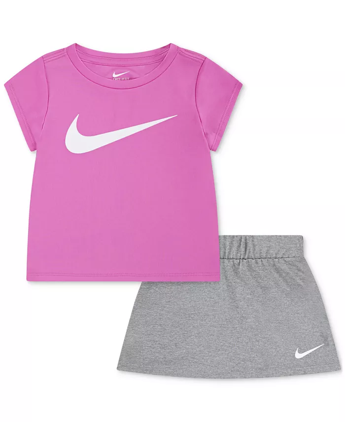 

Комплект для девочек из 2 предметов: футболка с логотипом Dri-FIT и шорты-бермуды Scooter Nike, серый