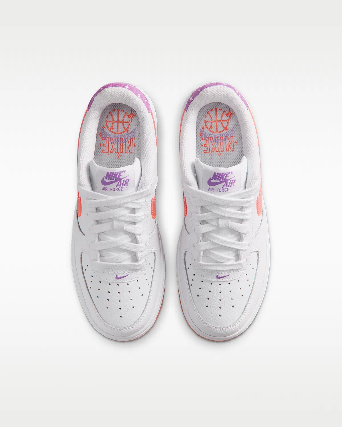 Детские кроссовки Nike Air Force 1, White/Turf Orange/Bright Violet — фото 4