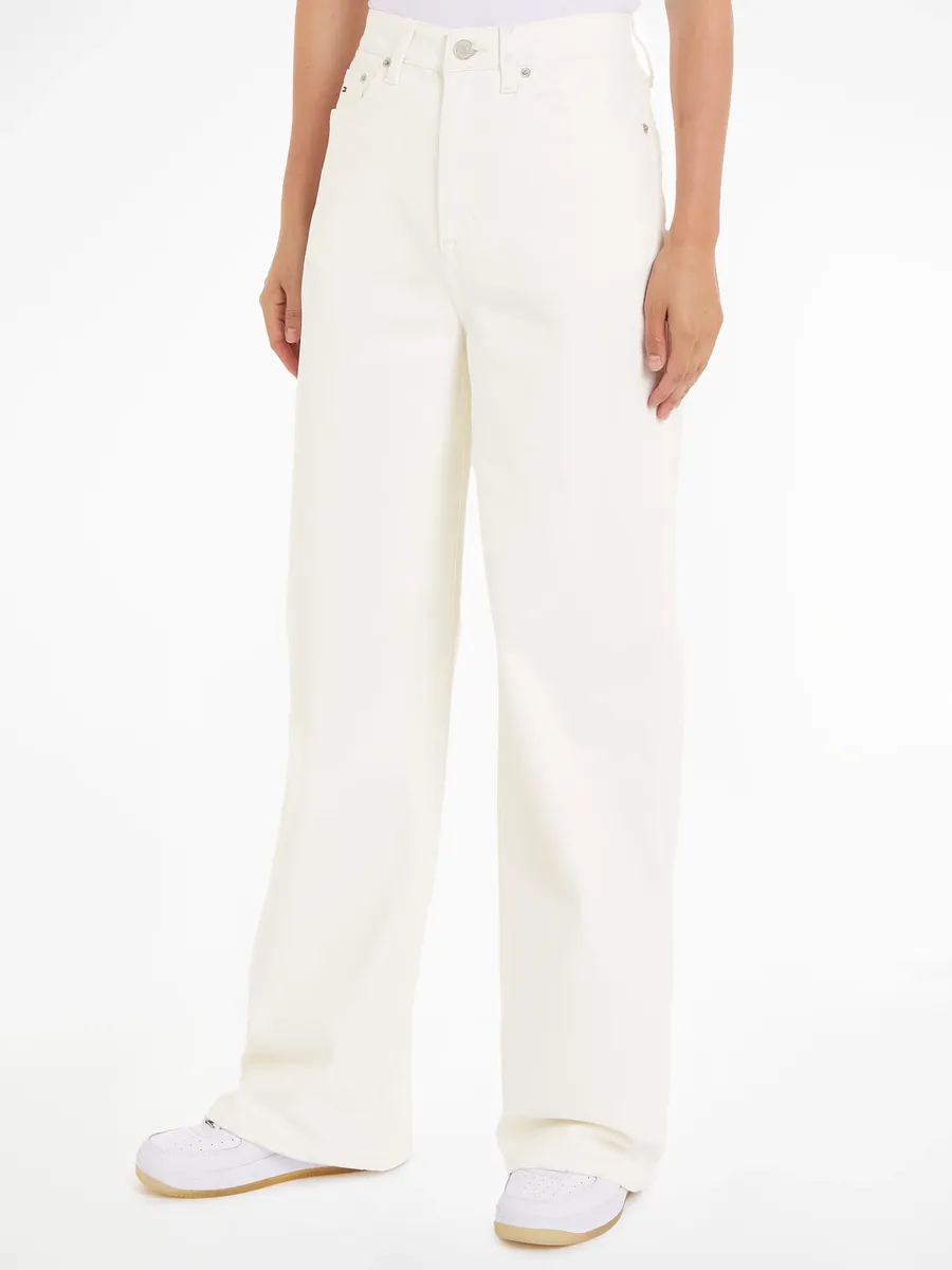 

Широкие джинсы Tommy Jeans "TJW GMD CLAIRE HR WIDE" с флагом-логотипом Tommy Jeans, белый