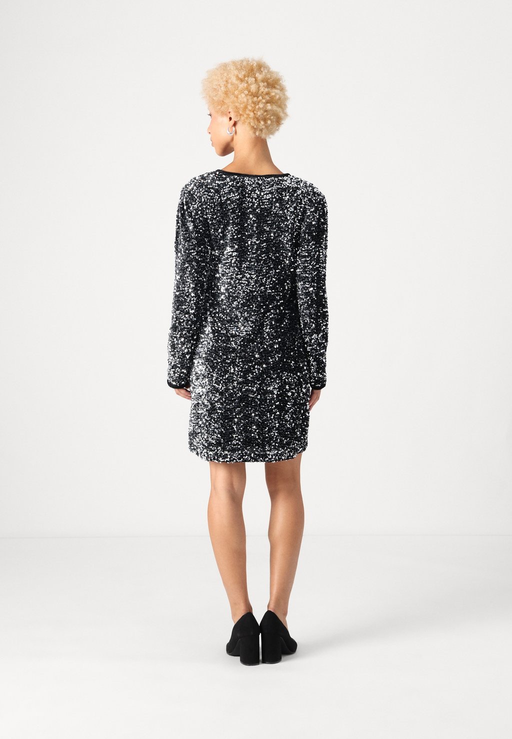 

Коктейльное платье / Вечернее платье YASELLE WRAP DRESS YAS Petite, серебристый