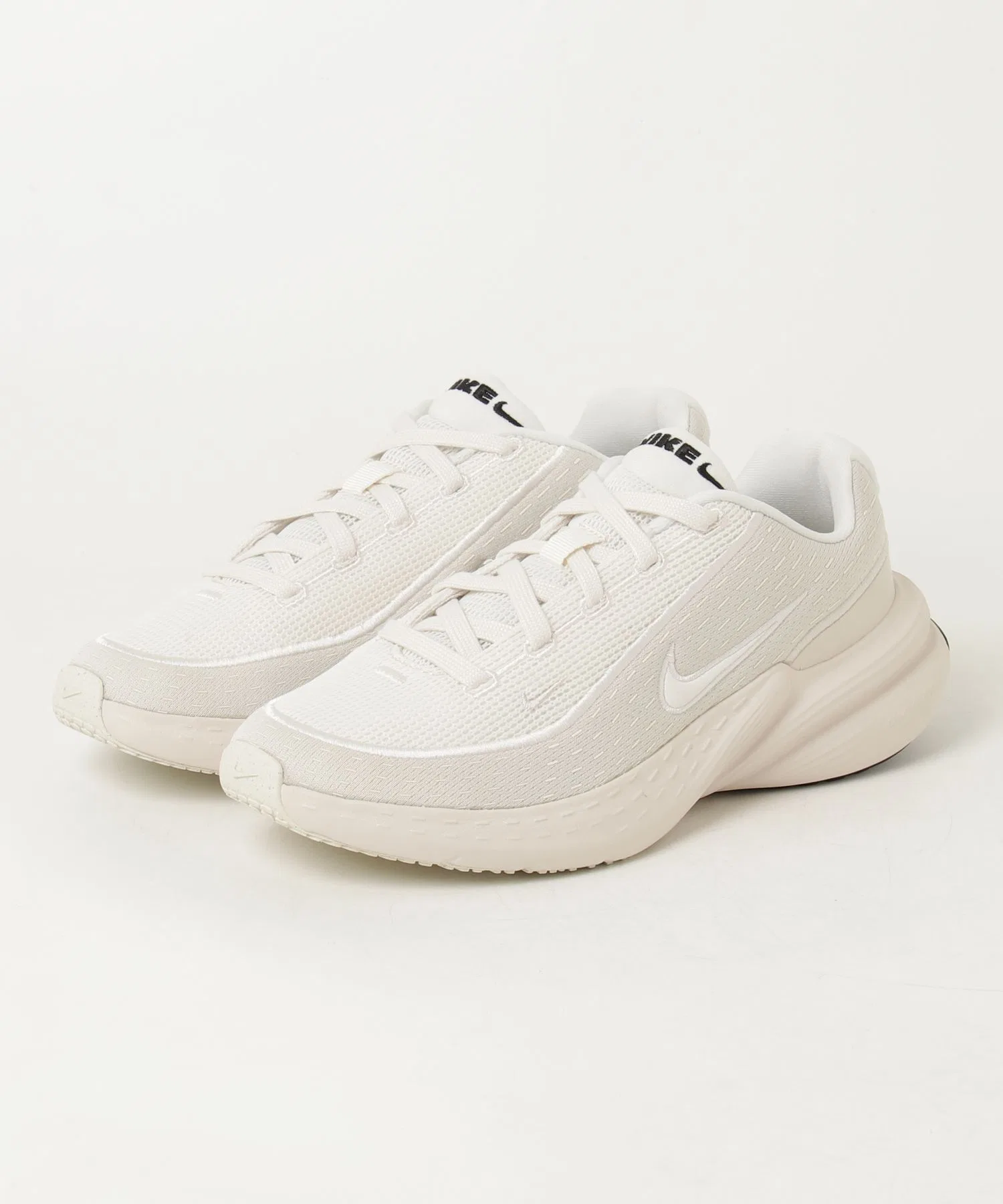 Унисекс кроссовки Nike UpLift SC белые