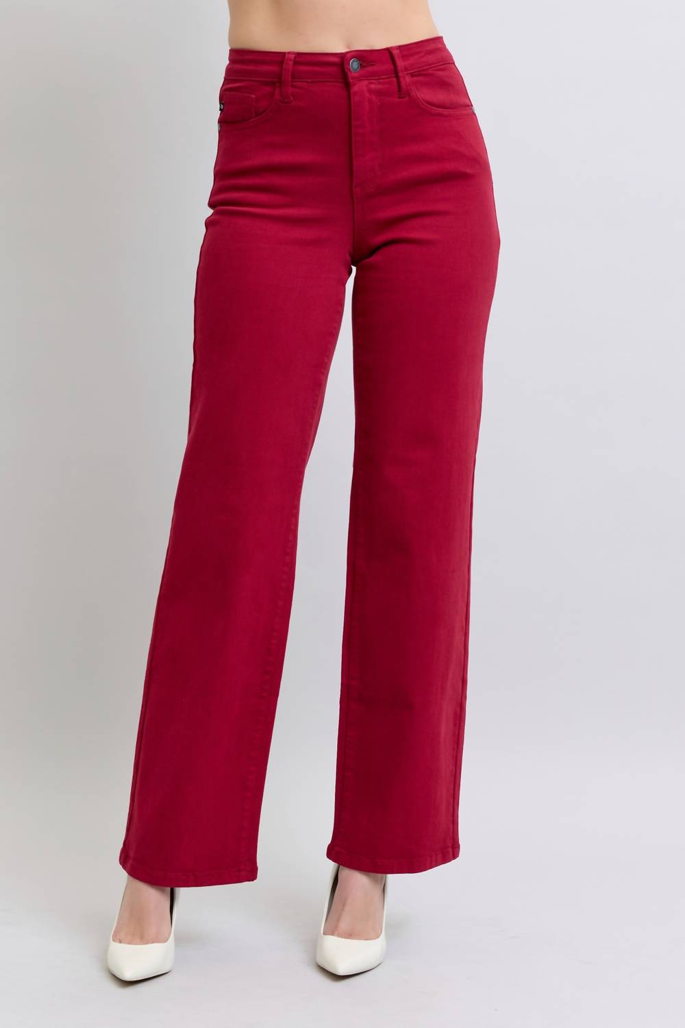 

Прямые джинсы Heart Pocket в алых тонах Judy Blue, цвет scarlet