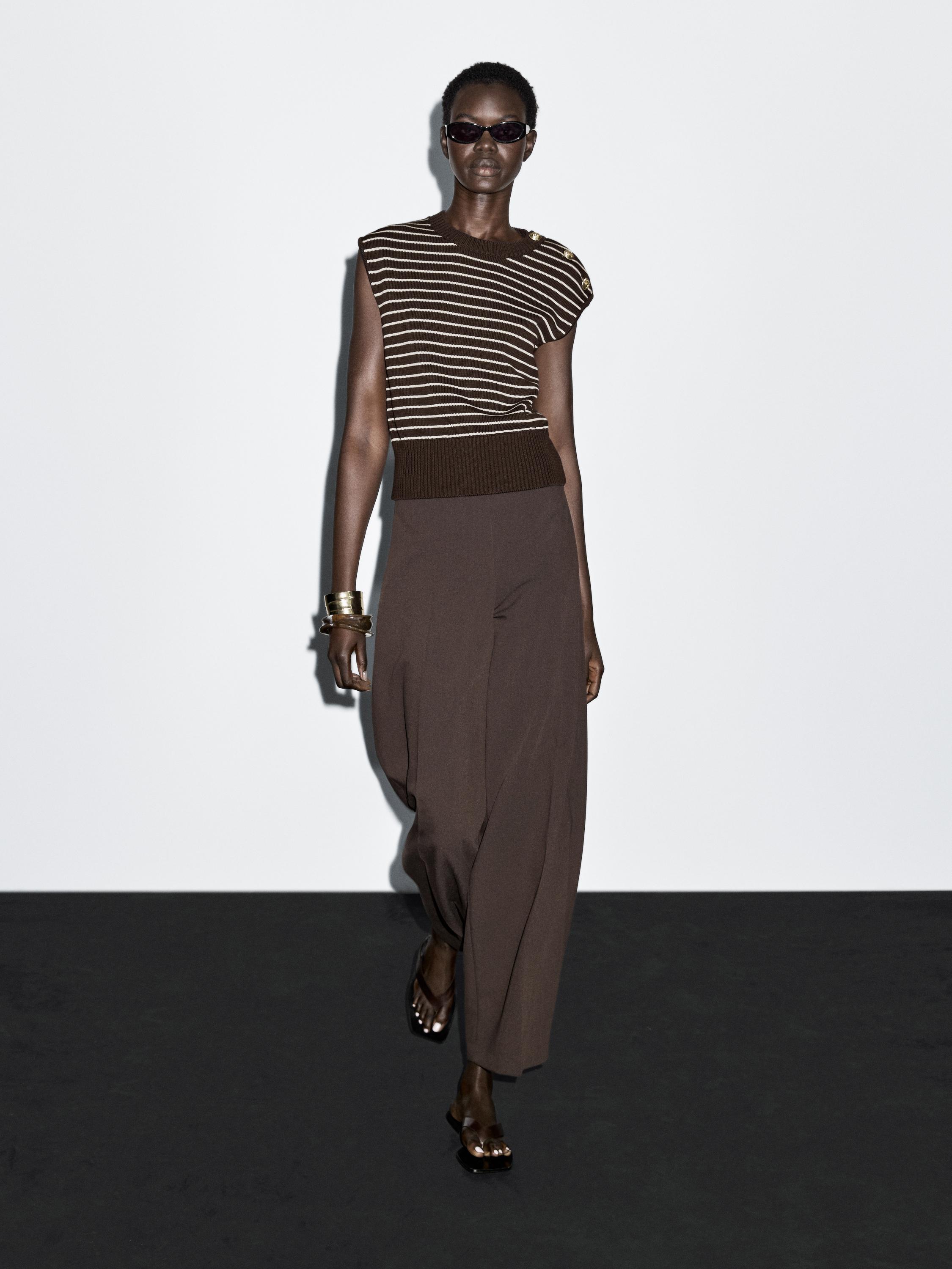 

Полосатый жилет с пуговицами Massimo Dutti, шоколадный