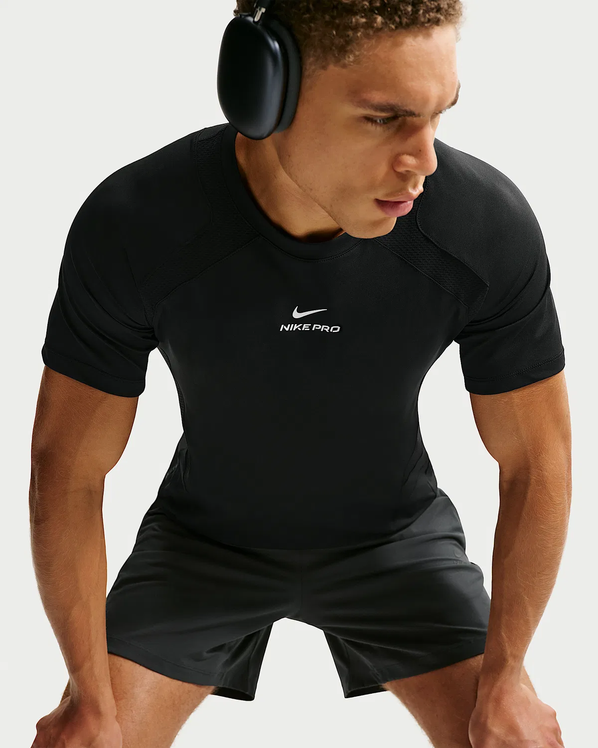 Мужская футболка Nike Pro Training Dri-FIT ADV с коротким рукавом, Black/Black/White — фото 3