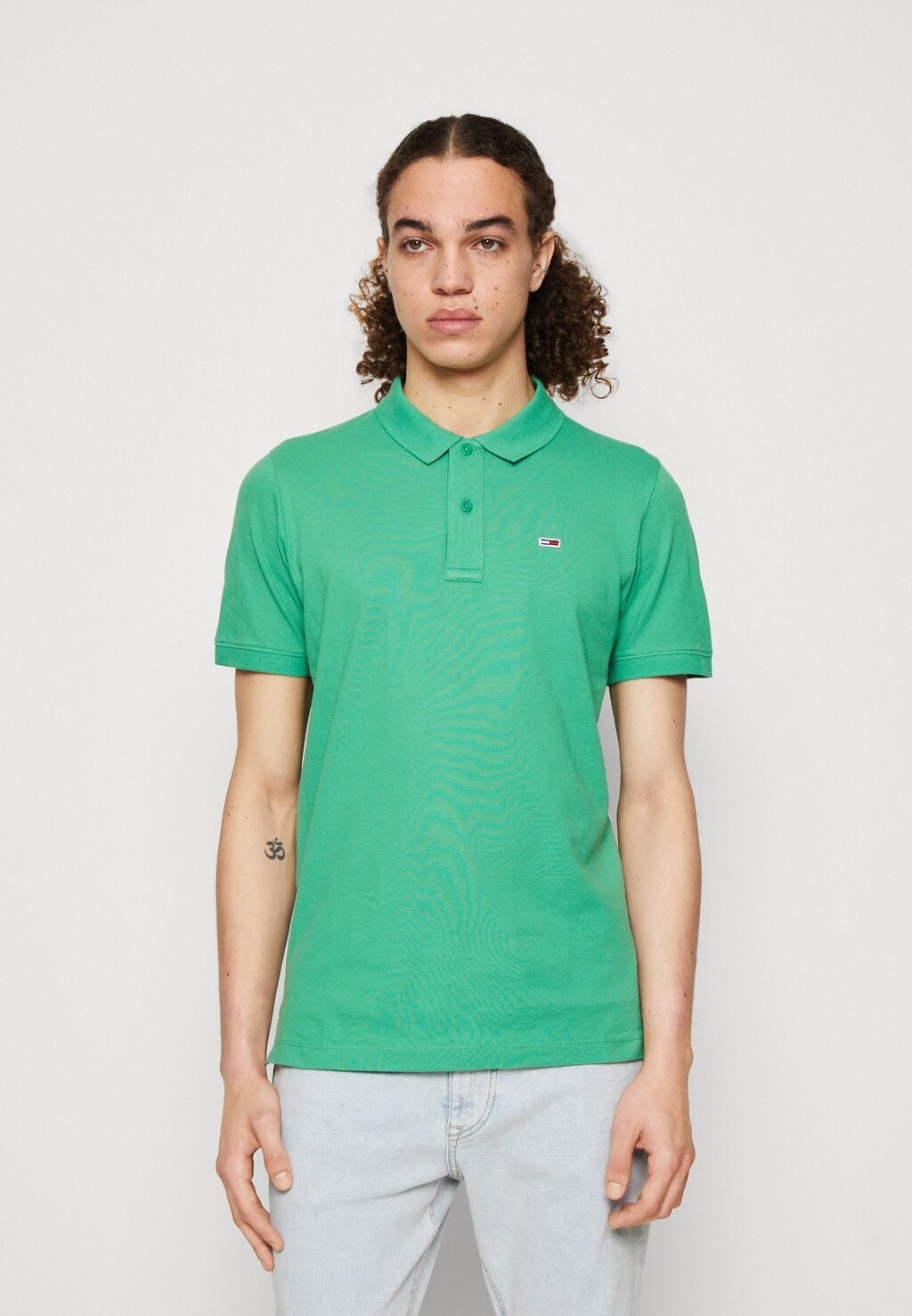 

Поло SLIM PLACKET Tommy Jeans, прибрежный зеленый