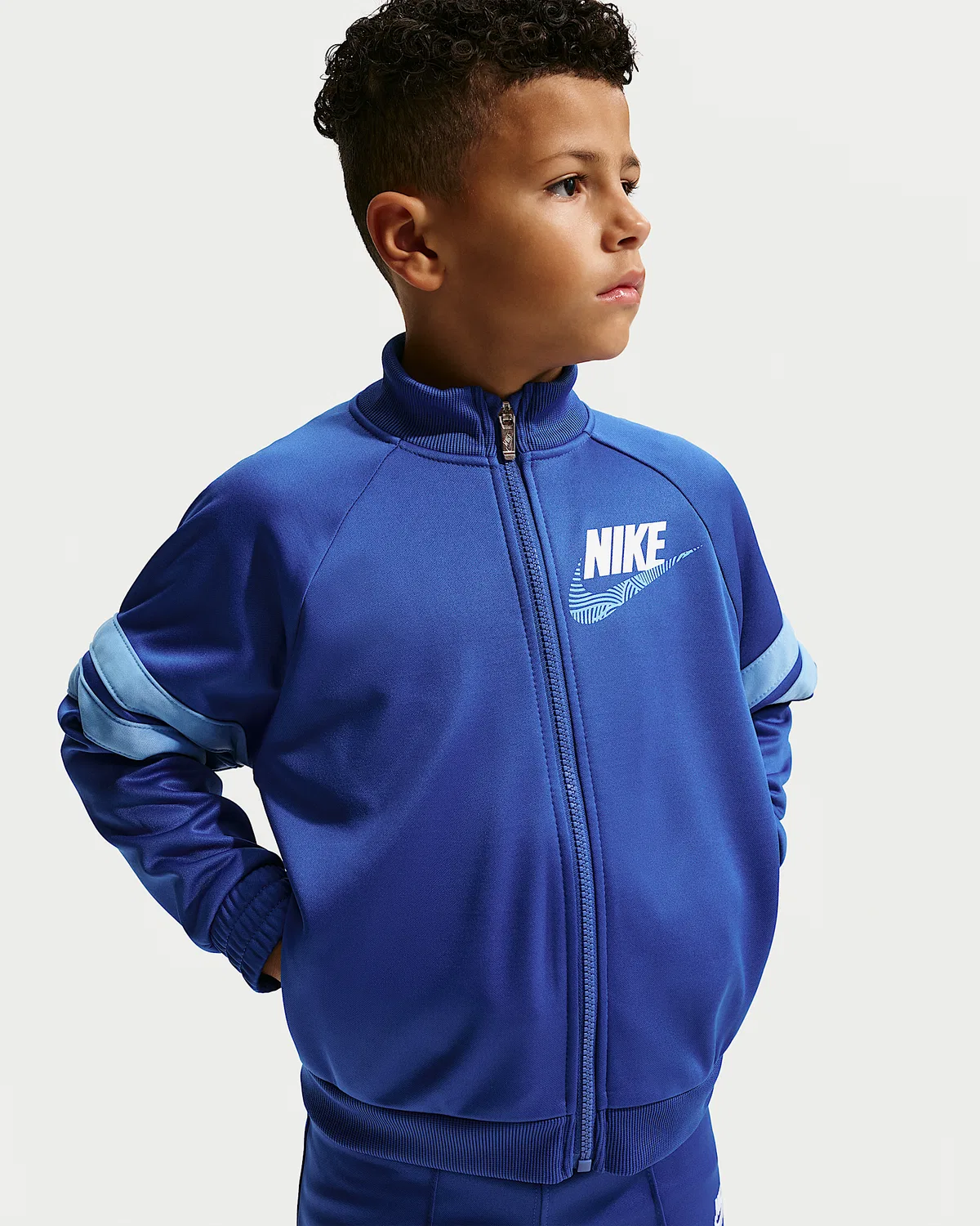 Детский спортивный костюм Nike Sportswear In The Zone Dri-FIT 2-Piece Oversized, Game Royal — фото 2