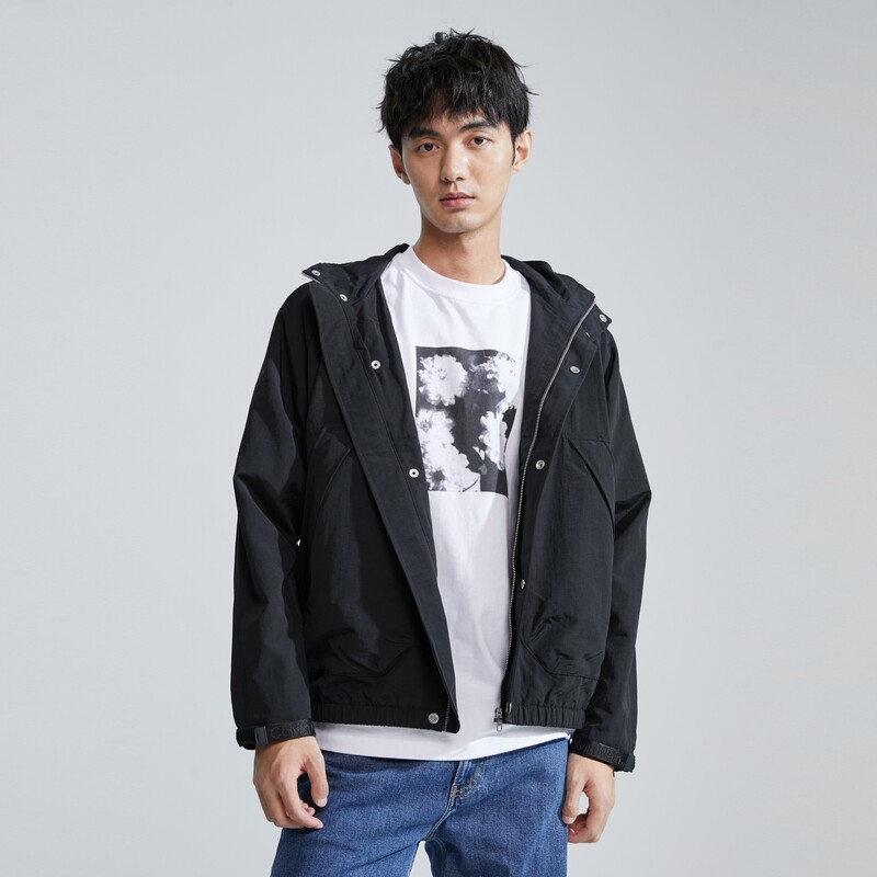 

Куртка мужская спортивная Calvin Klein Jeans с капюшоном, черный
