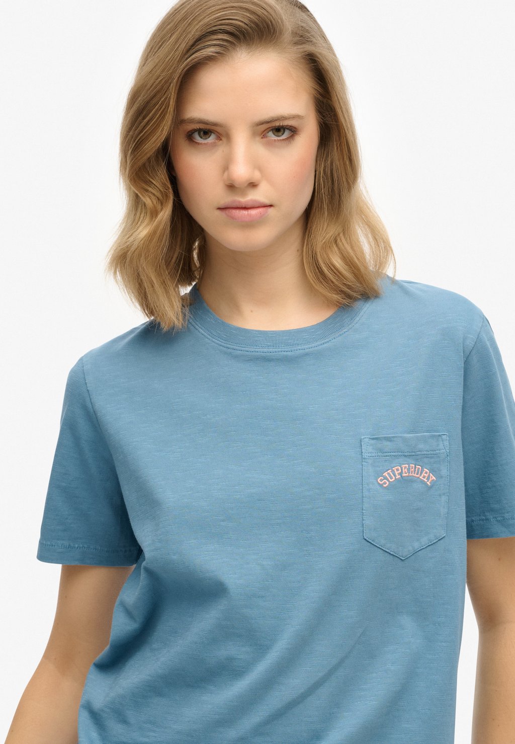 Базовая футболка ESSENTIAL LOGO GARMENT DYE Superdry, синий — фото 3