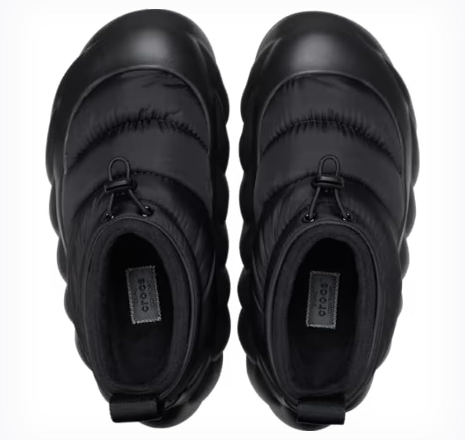 Унисекс тапочки Crocs Overpuff Shorty для взрослых, черный — фото 3