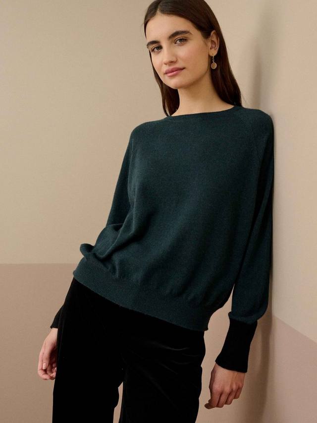 

Кашемировый свитер батвинг Brora, Ivy/Black