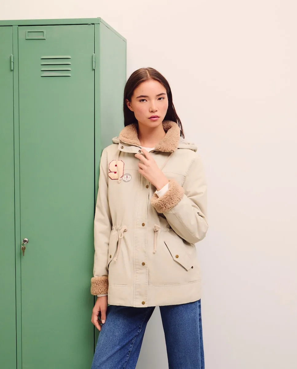 

Женская парка на подкладке из овчины с нашивкой Green Coast, бежевый