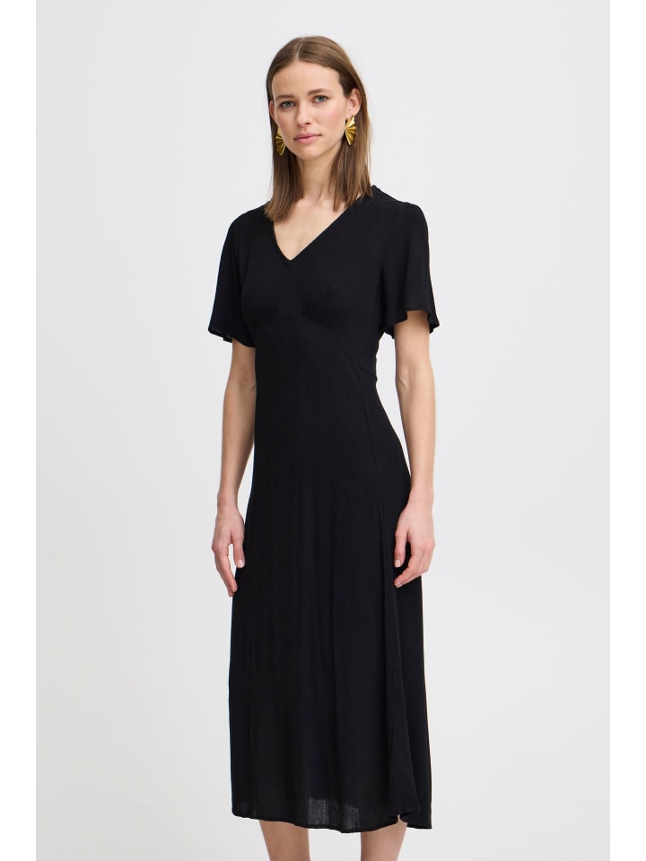 

Короткое платье b.young Maxikleid BYJACQUELINE DRESS - 20815077 sommerliches Kleid mit Print, цвет black denim