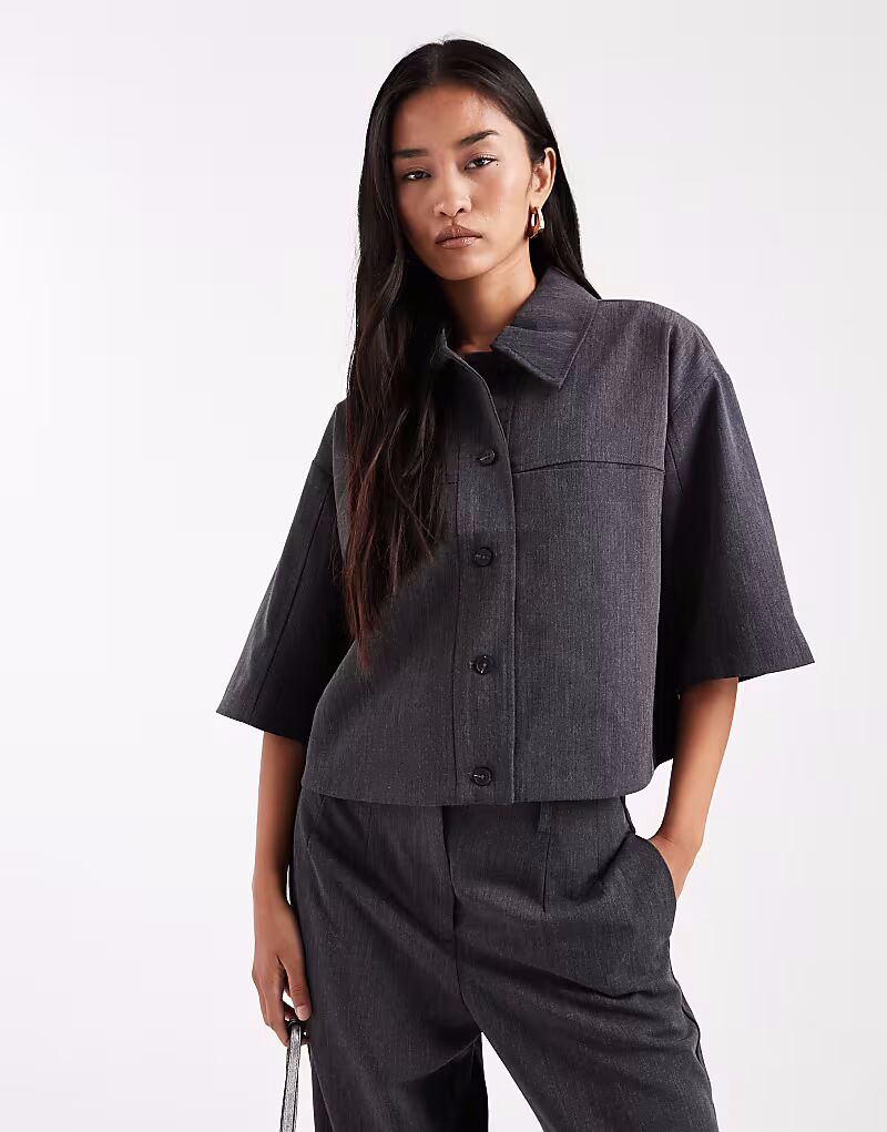 

Укороченный пиджак в стиле рубашки с короткими рукавами, темно-серый меланж Object