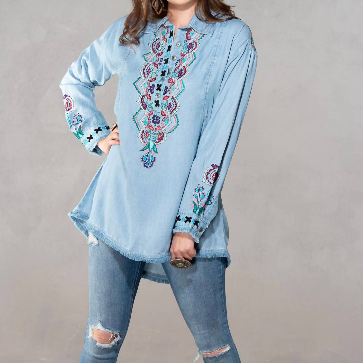 

Рубашка Charlie Flower Embroidered Tencel из денима Vintage Collection