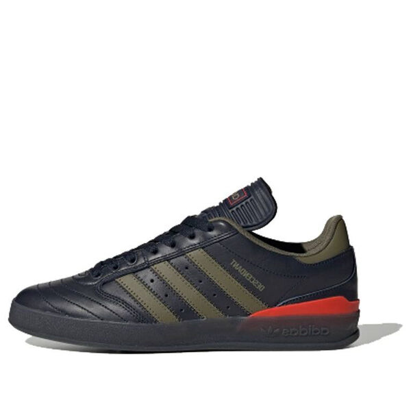 

Кроссовки потомок x crustar Adidas, черный