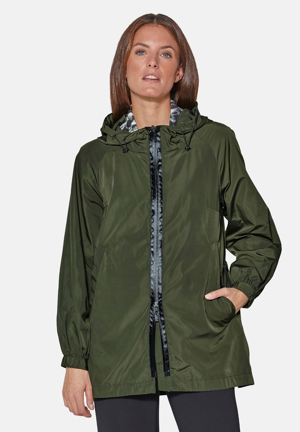

Парка WASSERABWEISENDE MIT KAPUZE - Waterproof jacket MADELEINE, зеленый