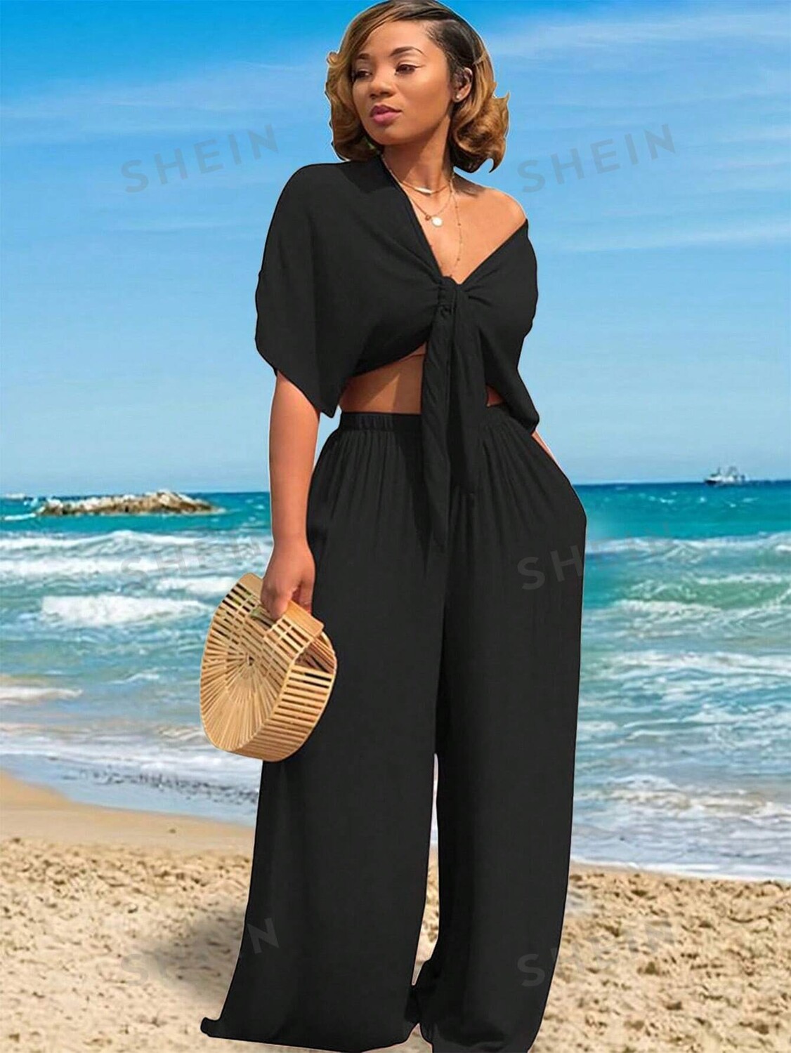 

Топ с короткими рукавами и прямыми брюками с завязками, черный