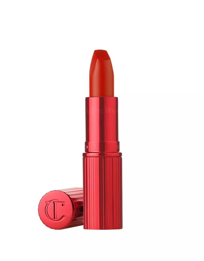 

Губная помада Charlotte Tilbury Matte Revolution Fame Flame