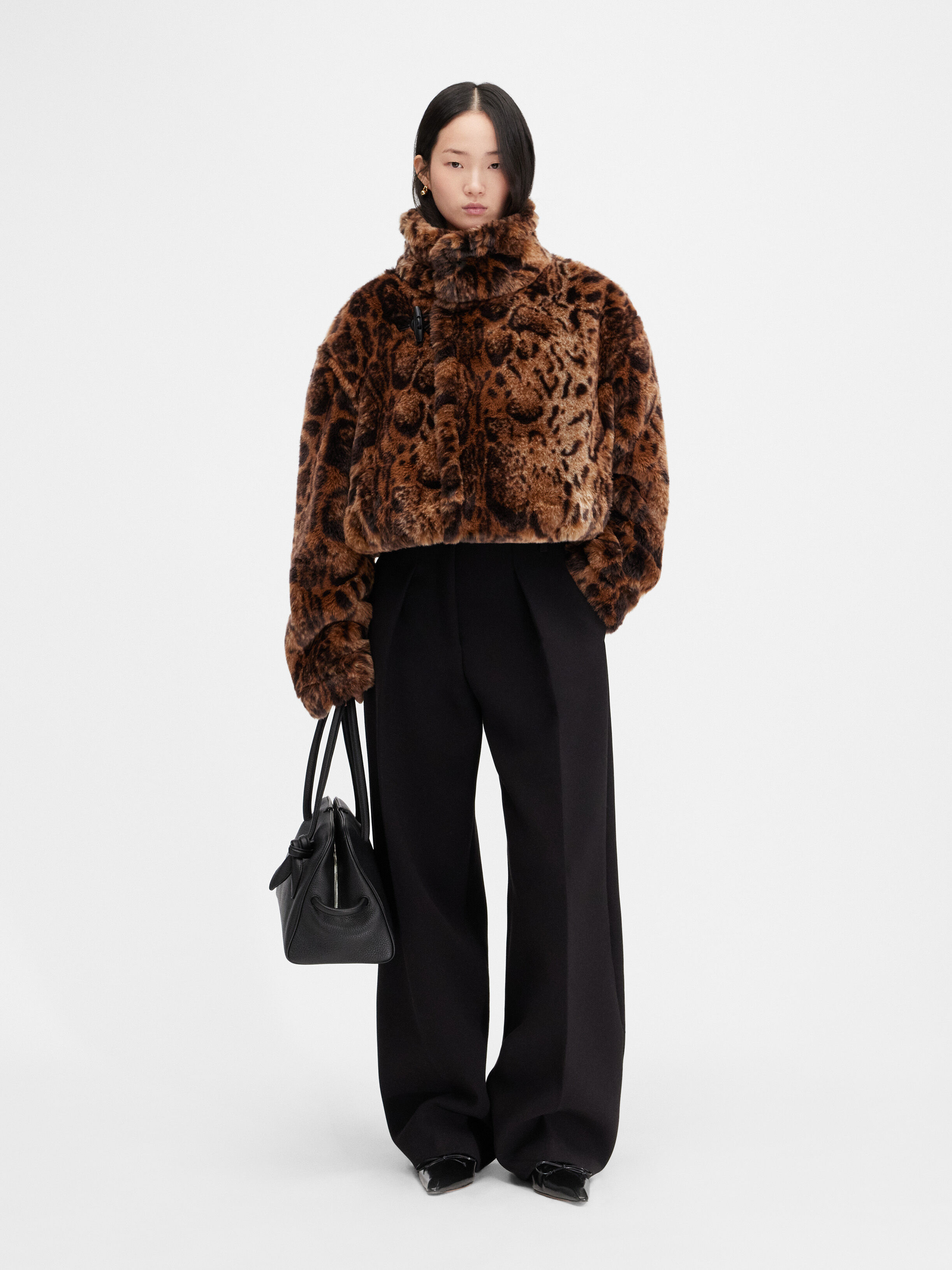 

Куртка из искусственного леопарда JACQUEMUS The Fernando jacket, цвет Leopard