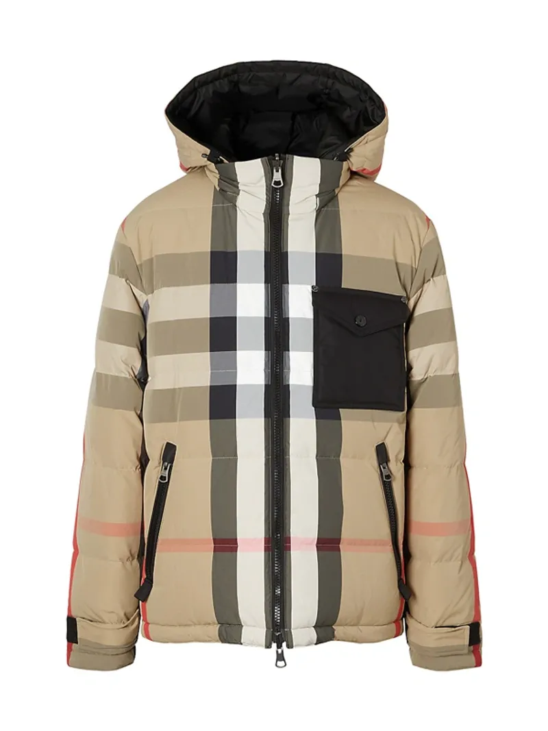 

Элегантный бежевый длинный пуховик Burberry