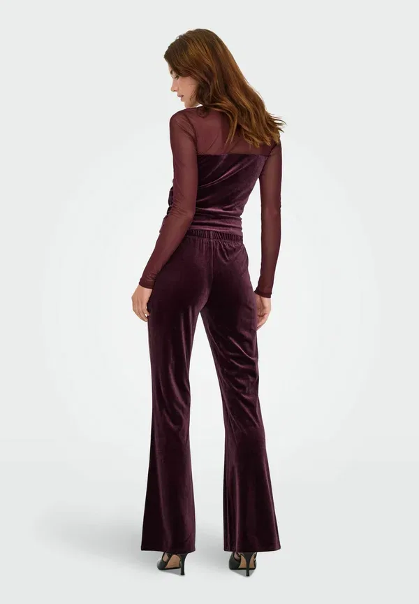 Брюки Onlsmooth flared fit trousers Only, цвет винный — фото 3