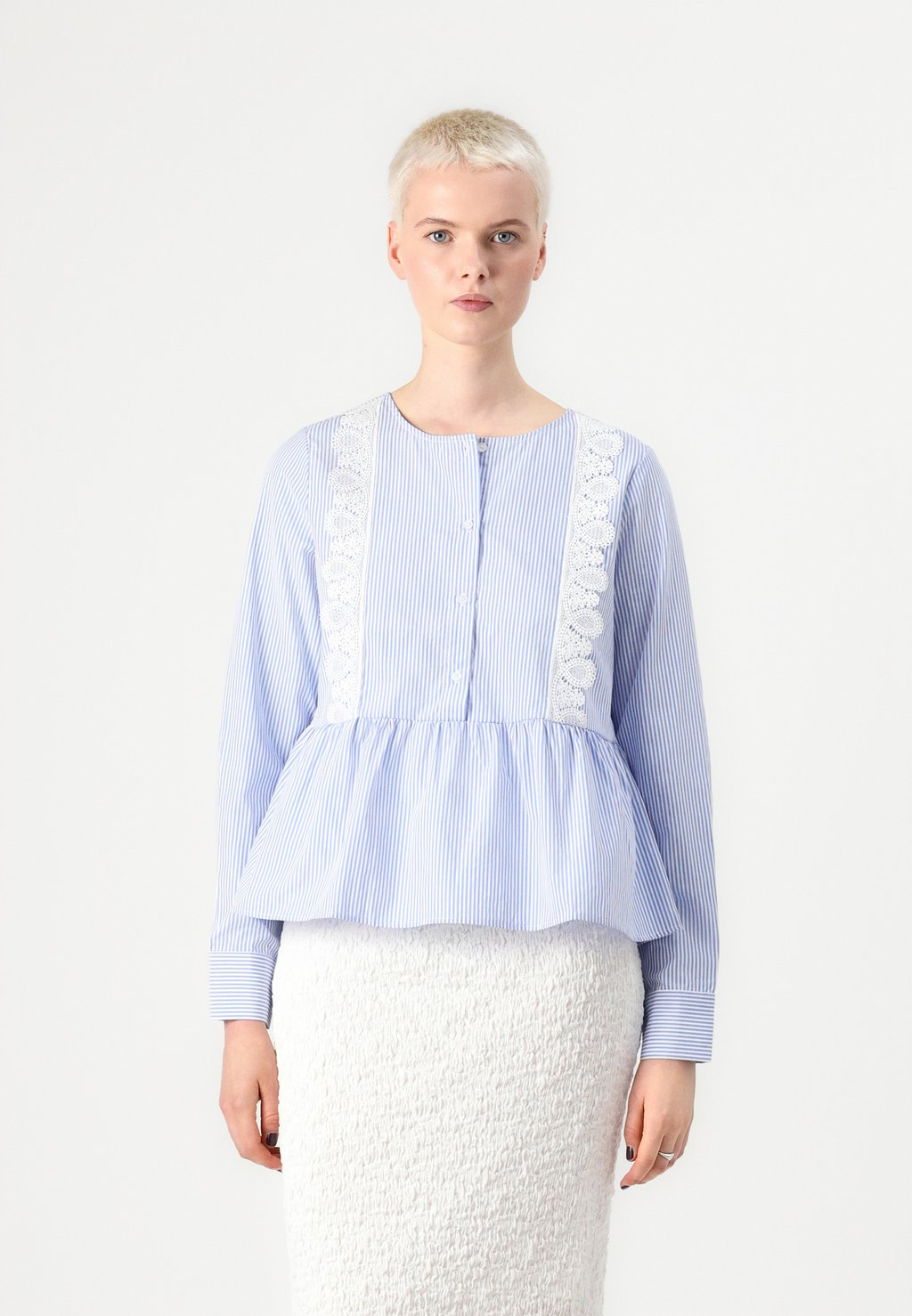 

Блуза VMNIYAN LACE DETAIL Vero Moda, синий