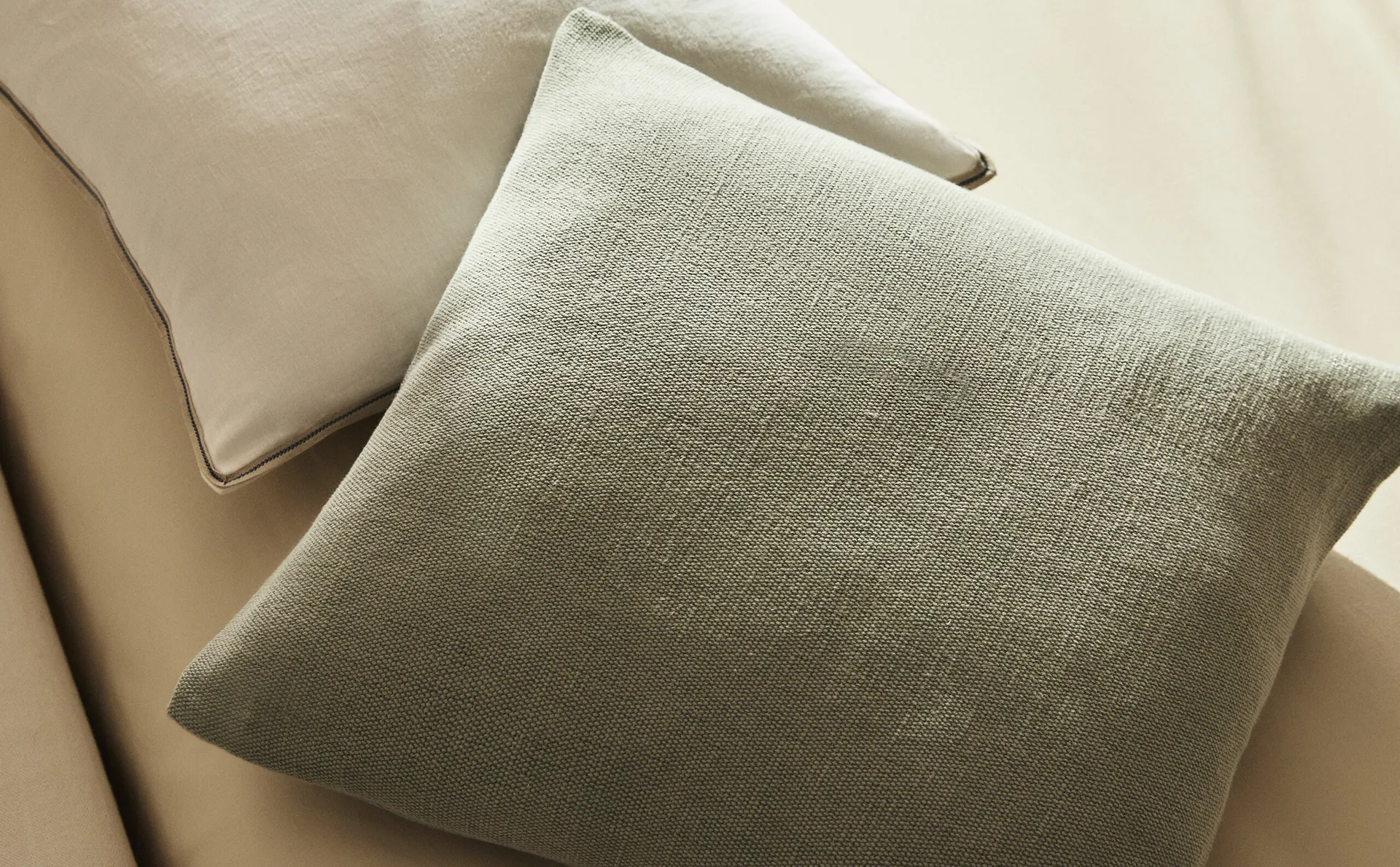 

Чехол на подушку из джута и хлопка Zara Home, экрю