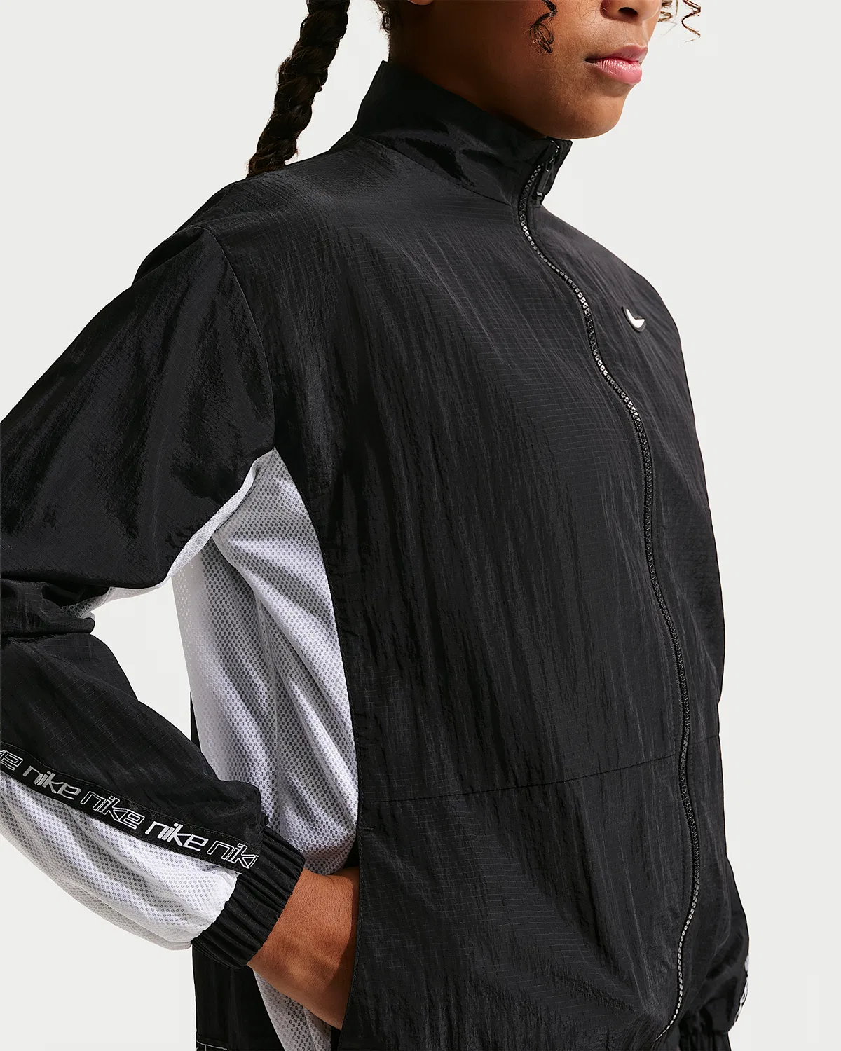 Детская (для девочек) куртка Nike Sportswear, Black/White/Black/White — фото 3