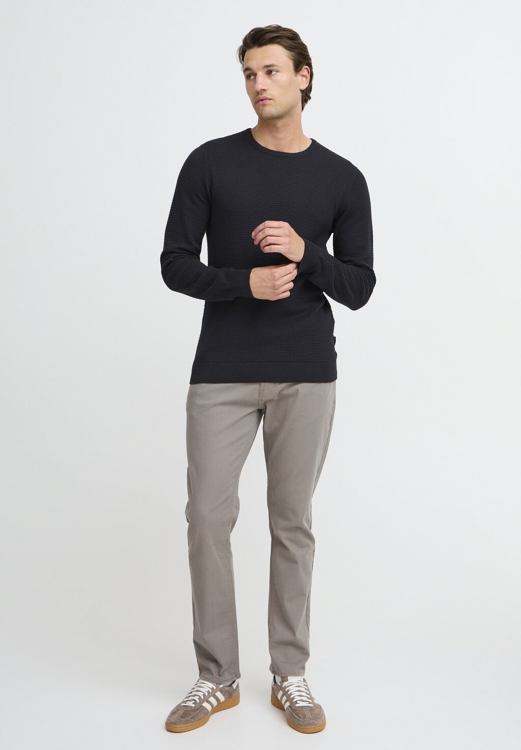 

Джемпер HILL CREW NECK Blend, черный