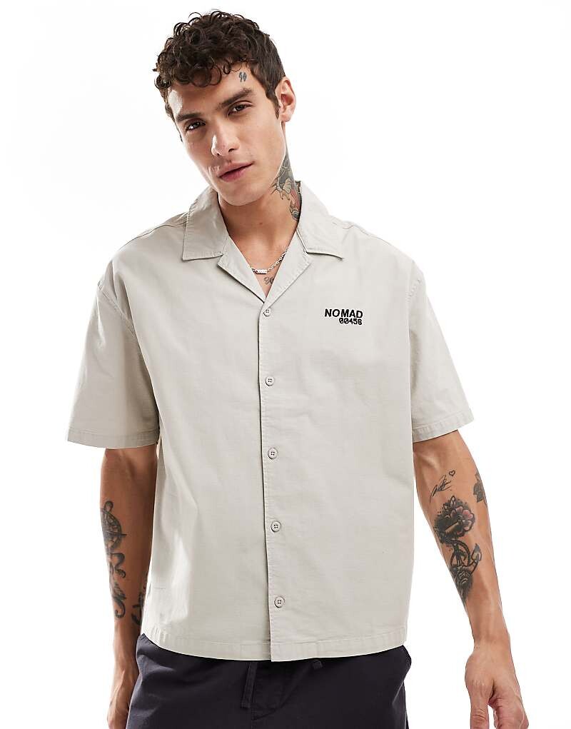 

Bershka – Nomad – Светло-серая свободная рубашка