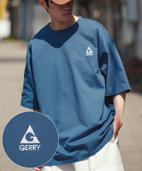 

Футболка с коротким рукавом, принтом на спине и вышивкой GERRY, синий