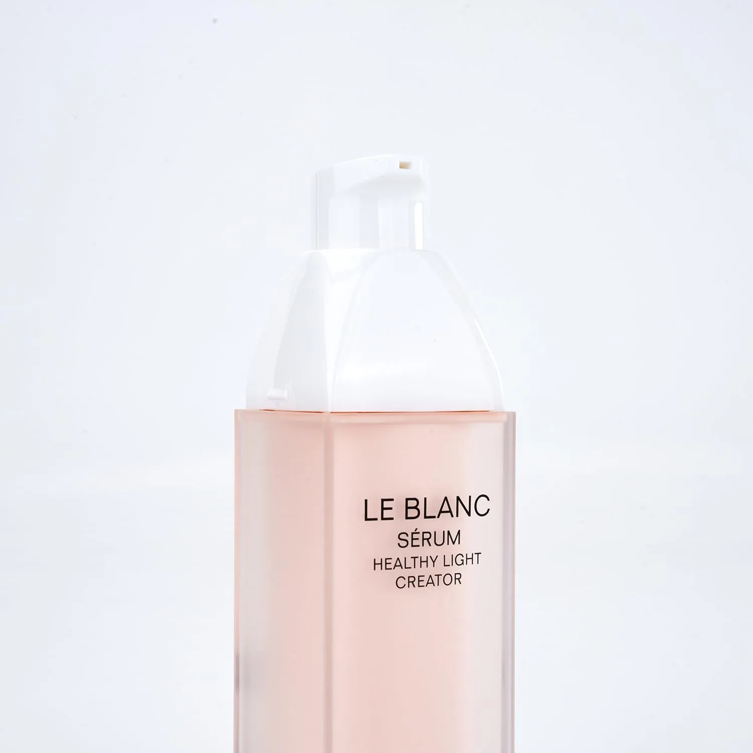 Сыворотка Chanel — Осветляющая Le Blanc Serum HLCS, 30 мл — фото 4