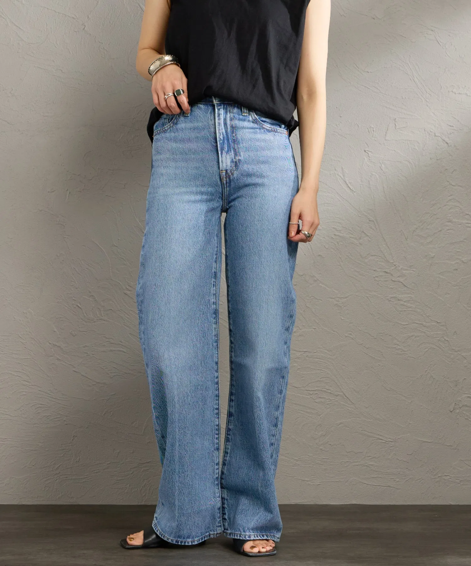 [LEVI'S] RIBCAGE Широкие джинсы с высокой посадкой и прямым кроем — фото 4